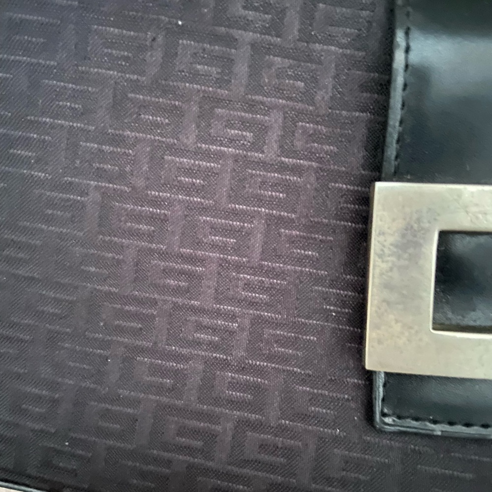 Small Handbag - Picture 2 of 4